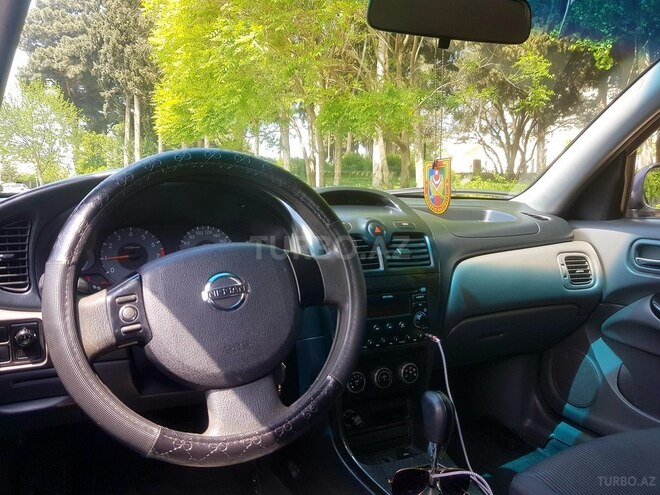 Nissan Sunny 2010, 180,000 km - 1.6 l - Bakı