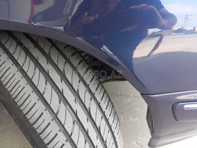 Mercedes E 220 2000, 296,000 km - 2.2 l - Sabirabad