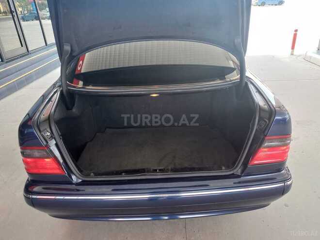Mercedes E 220 2000, 296,000 km - 2.2 l - Sabirabad