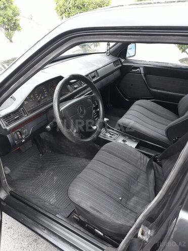 Mercedes E 220 1993, 500,000 km - 2.2 л - Bakı