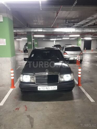 Mercedes E 220 1993, 500,000 km - 2.2 л - Bakı