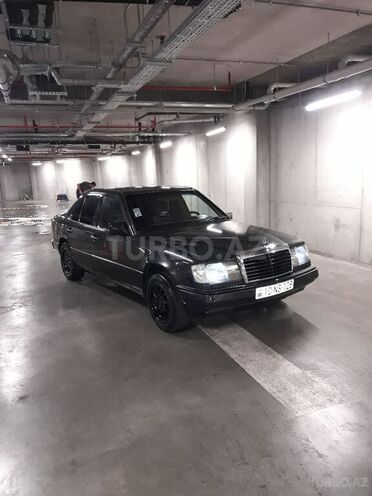 Mercedes E 220 1993, 500,000 km - 2.2 л - Bakı