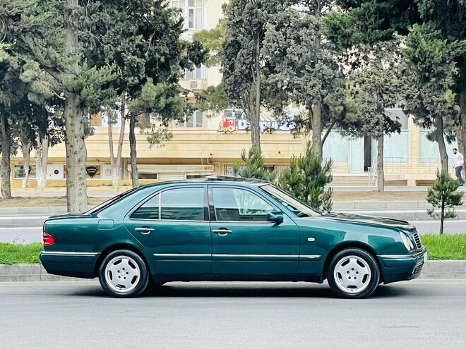 Mercedes E 230 1997, 220,559 km - 2.3 l - Bakı