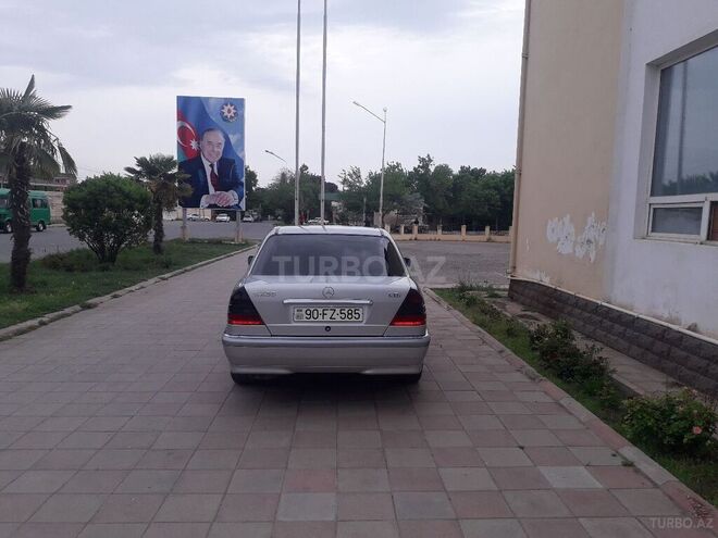 Mercedes C 220 1999, 272,447 km - 2.2 l - Şirvan