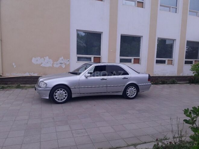 Mercedes C 220 1999, 272,447 km - 2.2 l - Şirvan