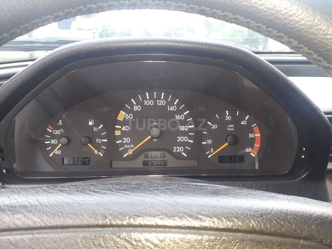 Mercedes C 220 1999, 272,447 km - 2.2 l - Şirvan