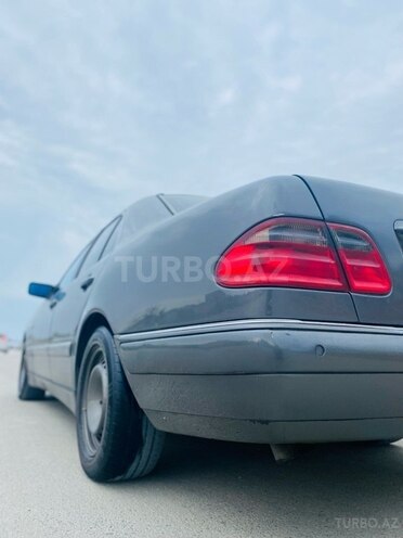 Mercedes E 320 1998, 380,000 km - 3.2 l - Bakı