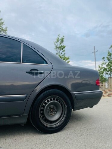 Mercedes E 320 1998, 380,000 km - 3.2 l - Bakı