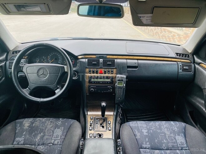 Mercedes E 320 1998, 380,000 km - 3.2 l - Bakı