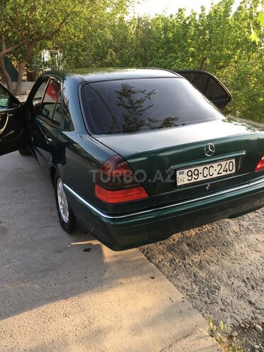 Mercedes C 240 1998, 193,900 km - 2.4 l - Mingəçevir