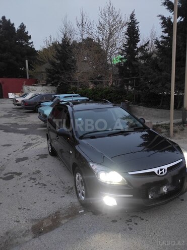 Hyundai i30 2009, 218,000 km - 1.4 l - Bakı