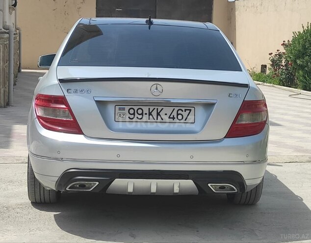 Mercedes C 250 2009, 330,000 km - 2.2 l - Bakı