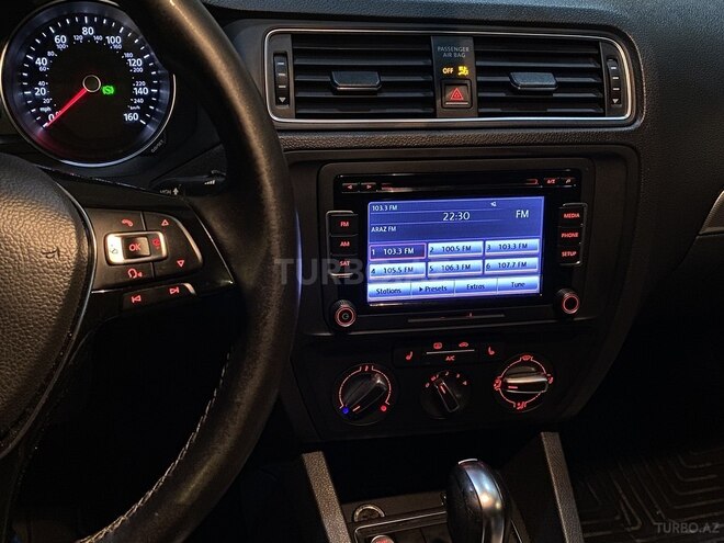 Volkswagen Jetta 2016, 115,068 km - 1.8 л - Bakı