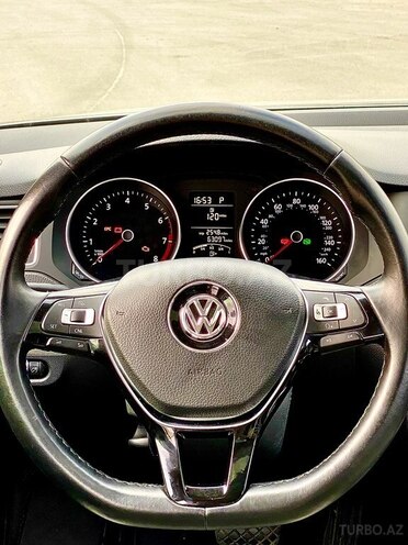 Volkswagen Jetta 2016, 115,068 km - 1.8 л - Bakı