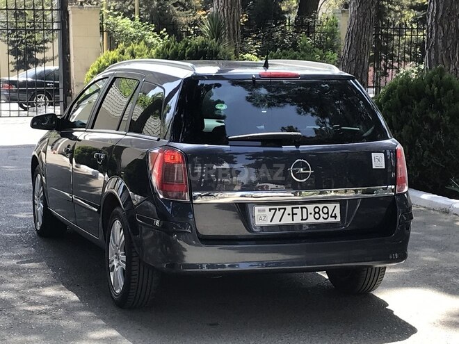 Opel Astra 2010, 191,000 km - 1.4 l - Bakı