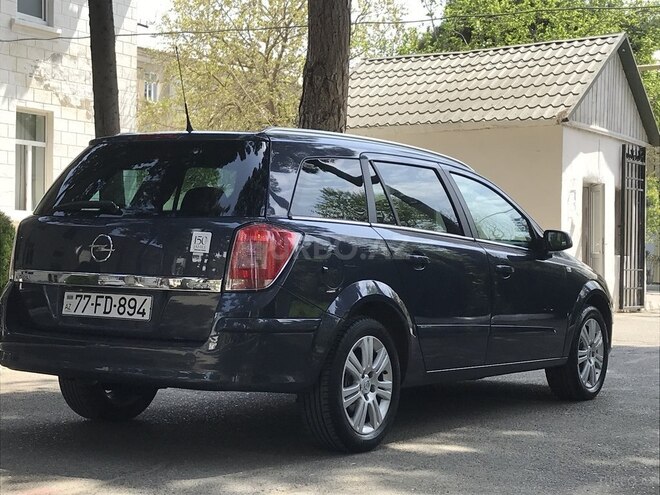 Opel Astra 2010, 191,000 km - 1.4 l - Bakı