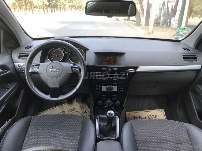 Opel Astra 2010, 191,000 km - 1.4 l - Bakı