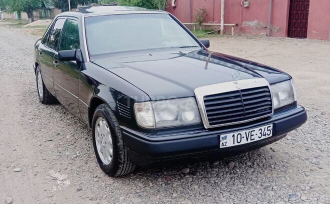 Mercedes E 250 1993, 217,490 km - 2.5 l - Cəlilabad