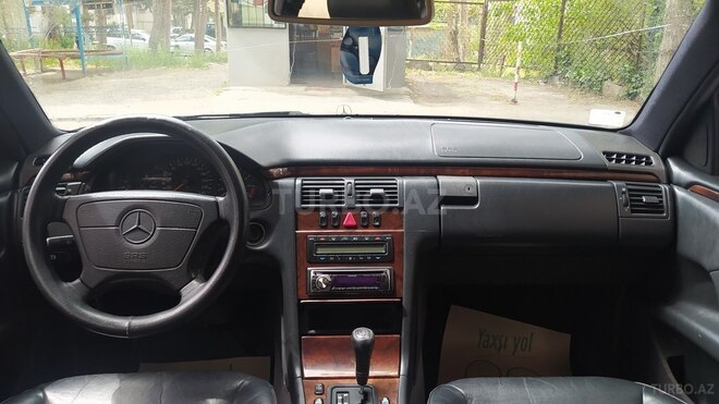Mercedes E 200 1997, 590,000 km - 2.0 l - Bakı