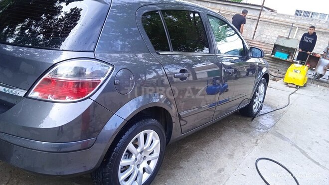 Opel Astra 2009, 225,000 km - 1.4 l - Mingəçevir