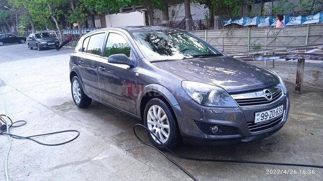 Opel Astra 2009, 225,000 km - 1.4 l - Mingəçevir