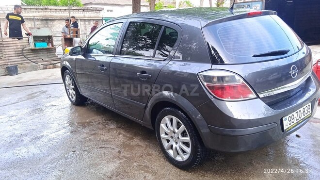 Opel Astra 2009, 225,000 km - 1.4 l - Mingəçevir