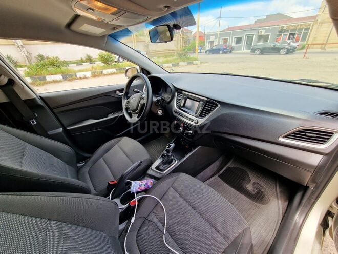 Hyundai Accent 2018, 86,905 km - 1.6 л - Bakı