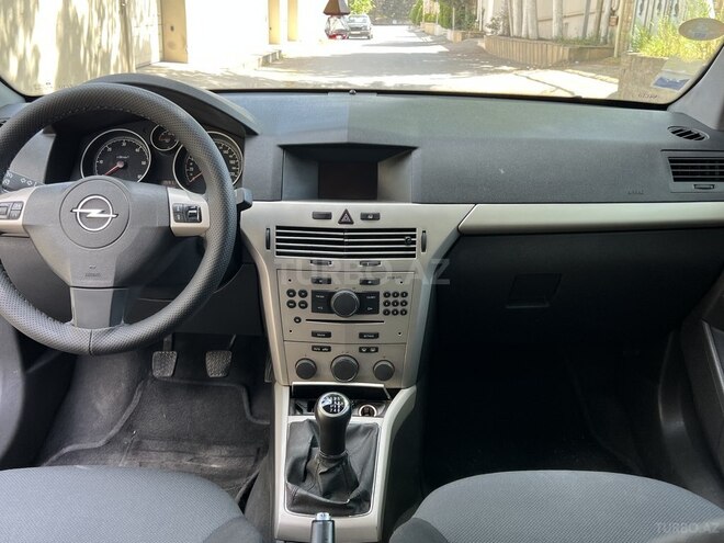 Opel Astra 2007, 198,000 km - 1.3 л - Bakı