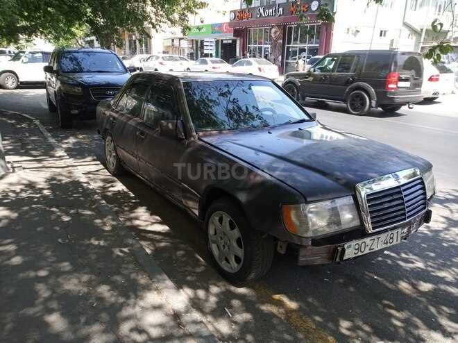 Mercedes E 250 1991, 295,000 km - 2.5 l - Bakı