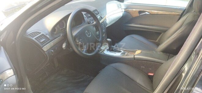 Mercedes E 270 2002, 250,000 km - 2.7 l - Bakı