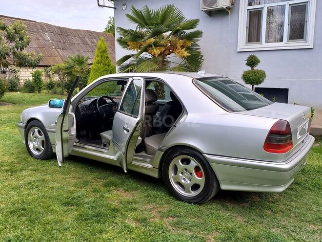 Mercedes C 240 1997, 344,000 km - 2.4 l - Zaqatala
