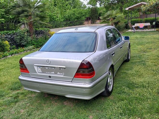 Mercedes C 240 1997, 344,000 km - 2.4 l - Zaqatala