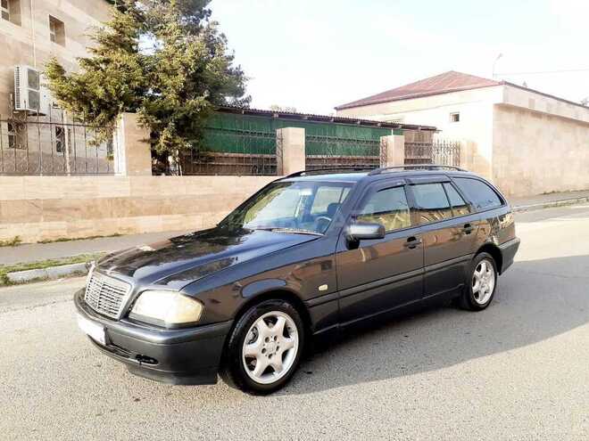 Mercedes C 220 2000, 444,500 km - 2.2 l - Bakı