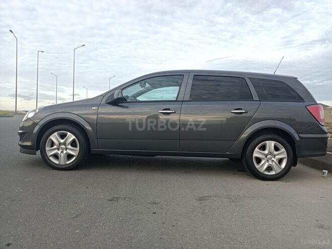 Opel Astra 2010, 160,000 km - 1.4 l - Bakı