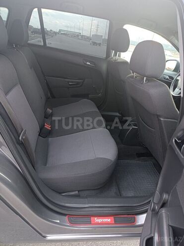 Opel Astra 2010, 160,000 km - 1.4 l - Bakı