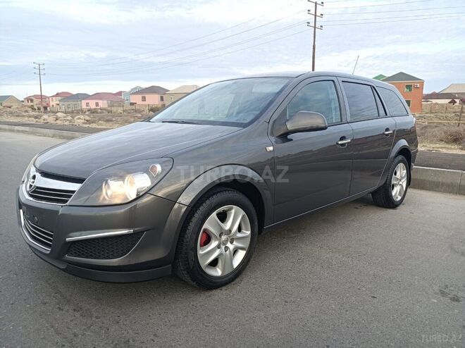 Opel Astra 2010, 160,000 km - 1.4 l - Bakı
