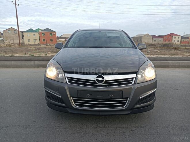 Opel Astra 2010, 160,000 km - 1.4 l - Bakı