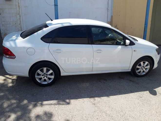 Volkswagen Polo 2013, 202,103 km - 1.6 л - Bakı