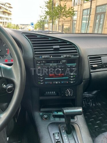 BMW 318 1994, 321,468 km - 1.8 л - Bakı