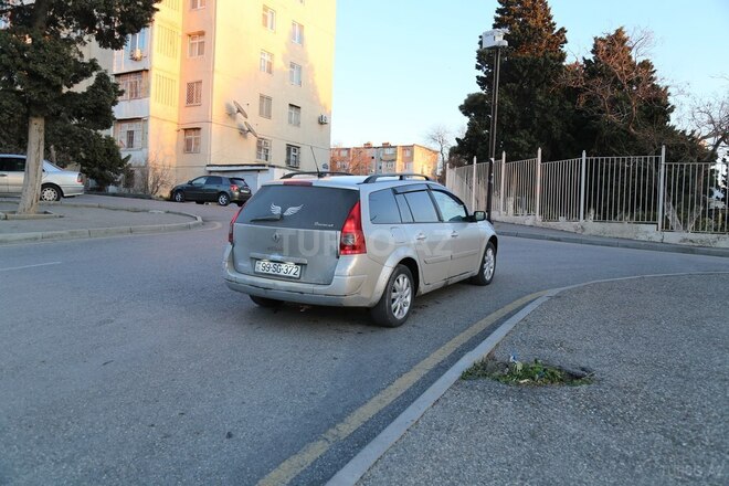 Renault Megane 2005, 31,400 km - 2.0 l - Bakı