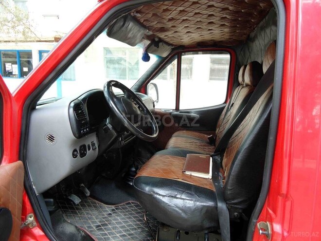 Ford Transit 2000, 555,300 km - 2.5 l - Salyan