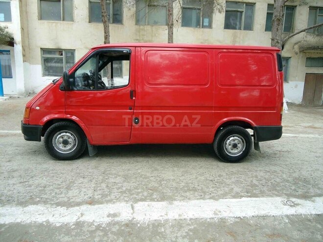 Ford Transit 2000, 555,300 km - 2.5 l - Salyan