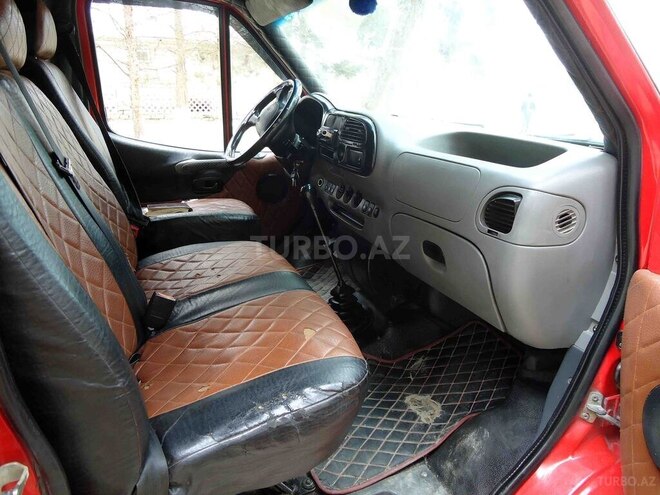 Ford Transit 2000, 555,300 km - 2.5 l - Salyan