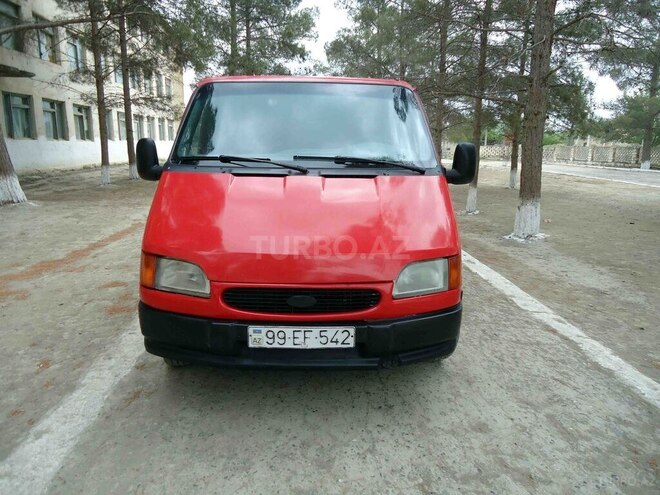 Ford Transit 2000, 555,300 km - 2.5 l - Salyan