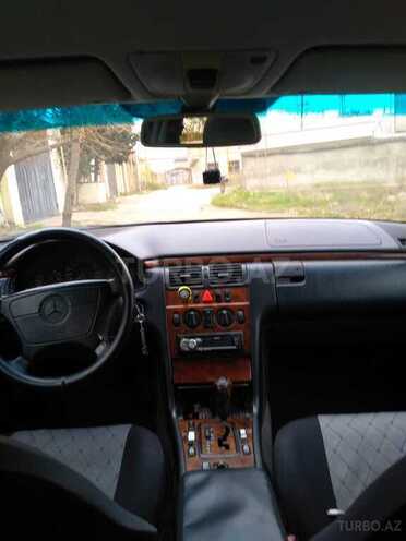 Mercedes E 220 1998, 555,000 km - 2.2 l - Bakı