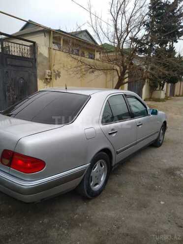 Mercedes E 220 1998, 555,000 km - 2.2 l - Bakı