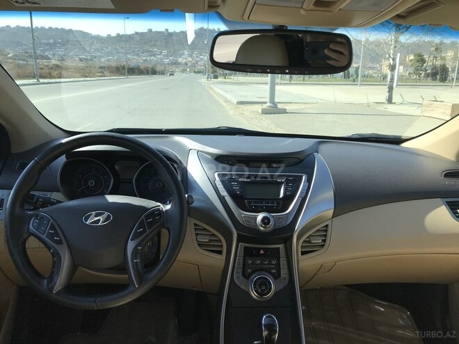 Hyundai Elantra 2012, 177,028 km - 1.8 l - Bakı