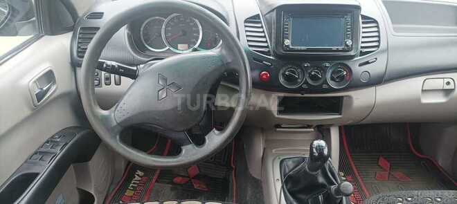 Mitsubishi L200 2010, 189,935 km - 2.5 l - Bakı