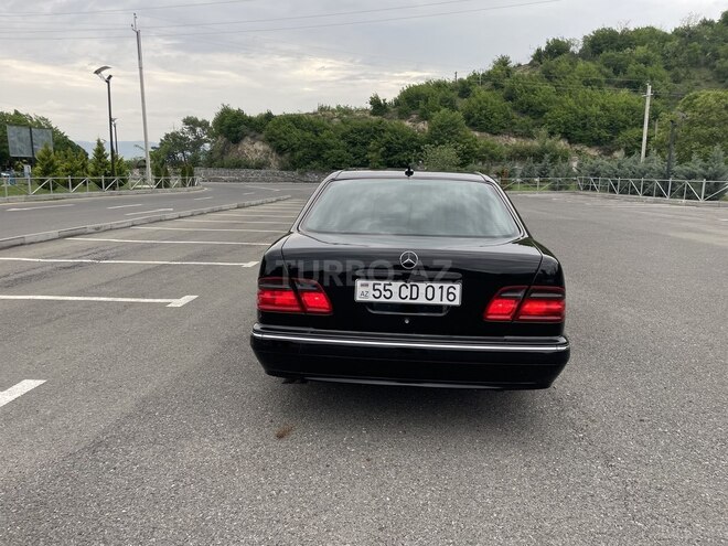 Mercedes E 320 2000, 243,000 km - 3.2 l - Bakı