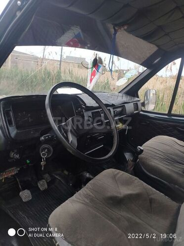 GAZ 33021 1998, 270,905 km - 2.4 л - Salyan